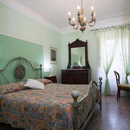 Corte Palazzo Picedi Benettini Sarzana Zewnętrze zdjęcie