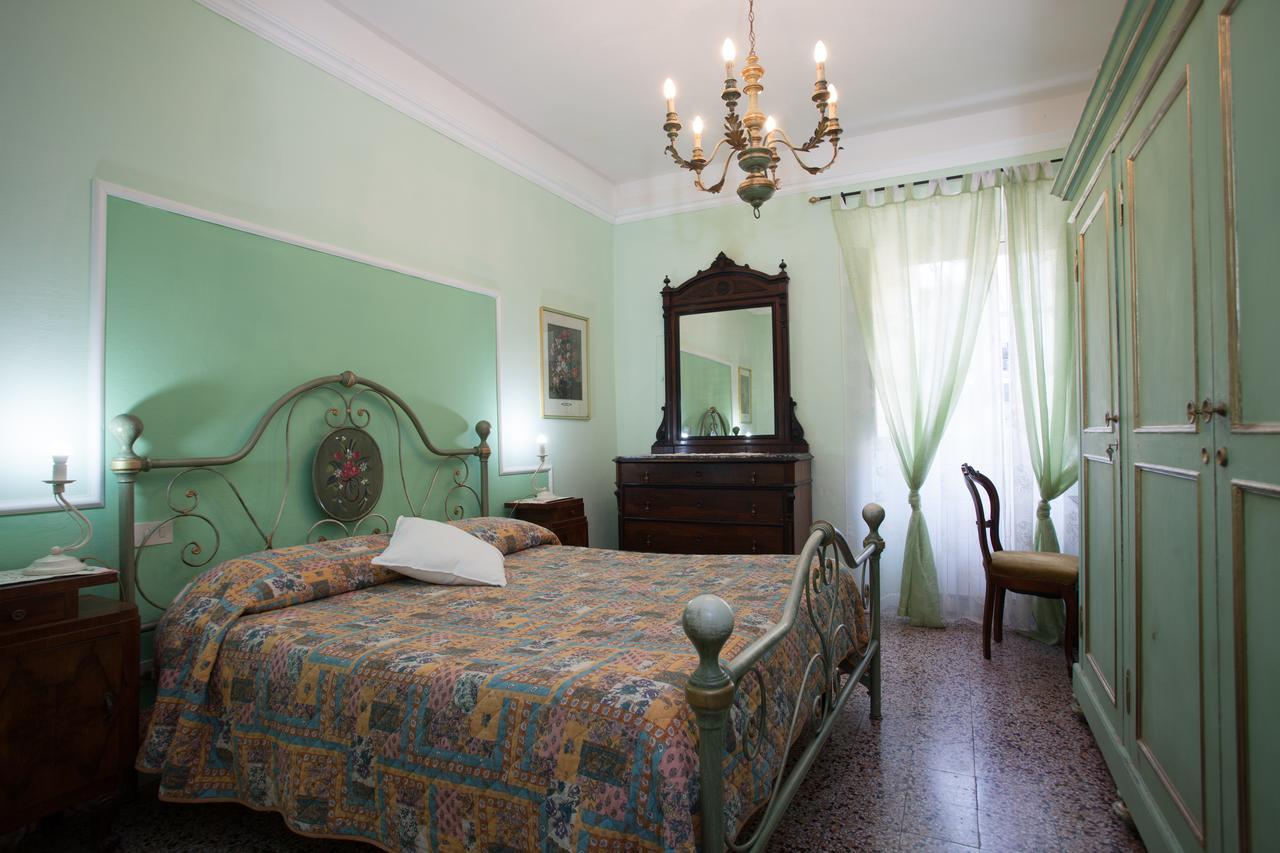 Corte Palazzo Picedi Benettini Sarzana Zewnętrze zdjęcie