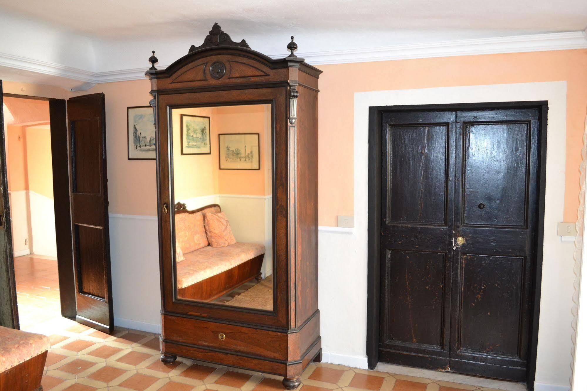 Corte Palazzo Picedi Benettini Sarzana Zewnętrze zdjęcie